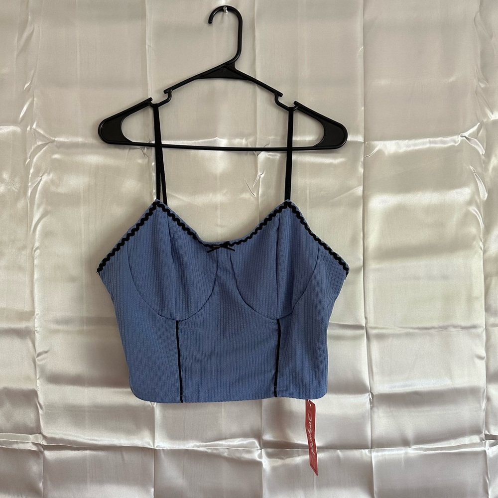 Romwe Spaghetti Strap Crop Top Size XL